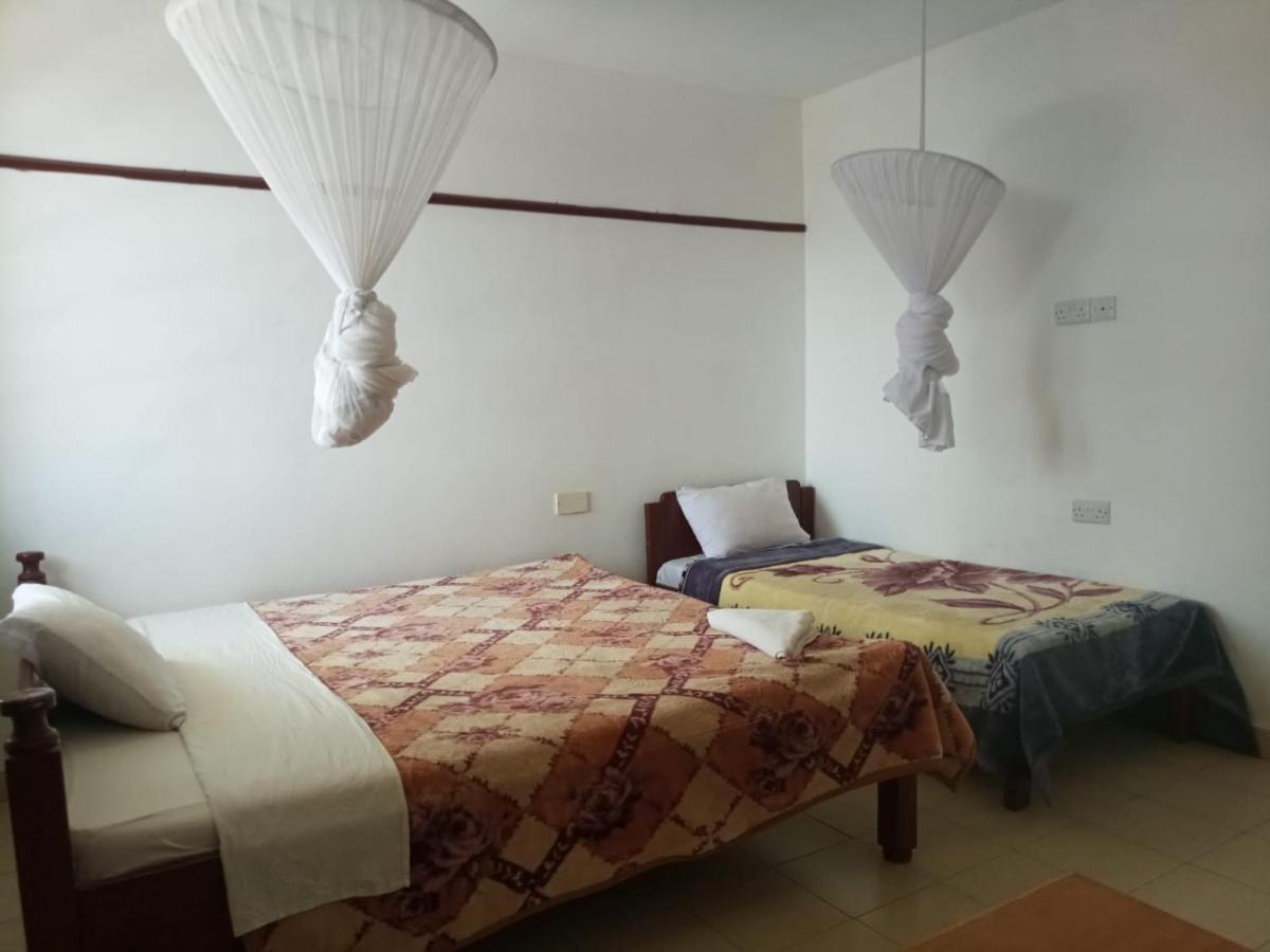 Golden Guest House- Miritini Mombasa Dış mekan fotoğraf