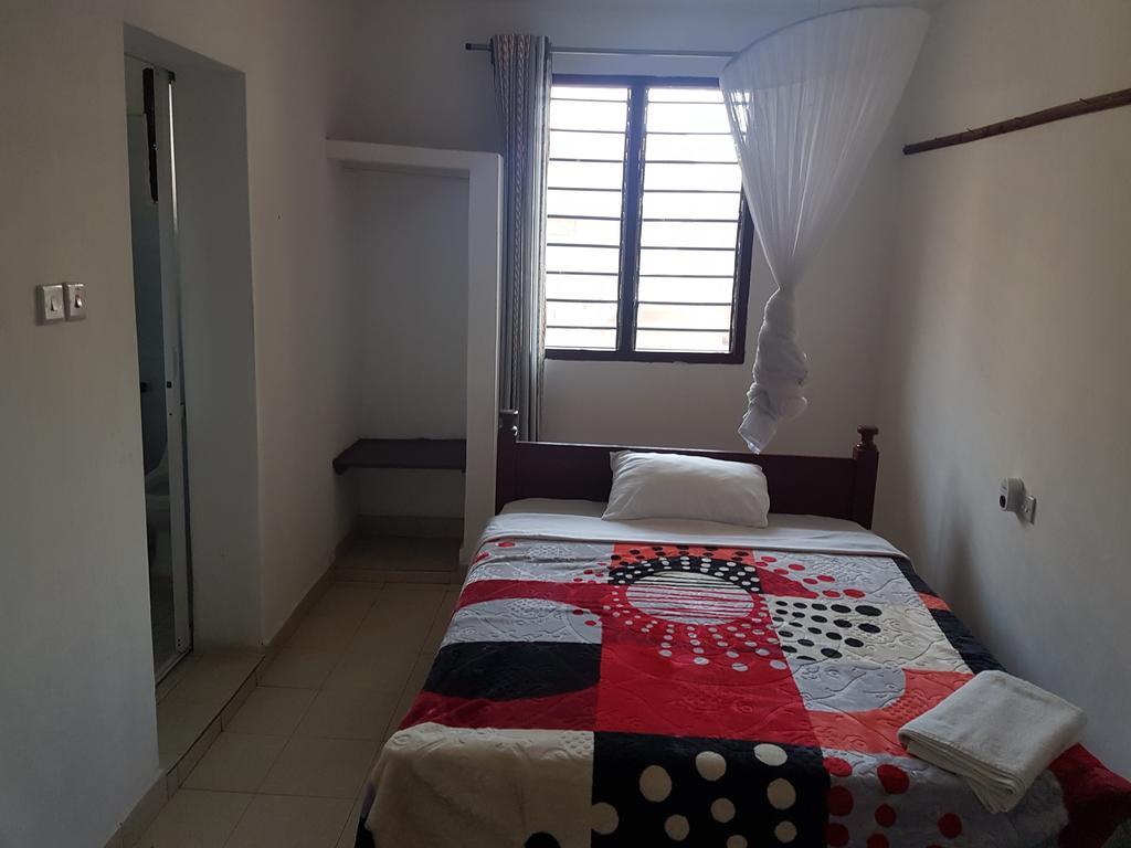 Golden Guest House- Miritini Mombasa Dış mekan fotoğraf