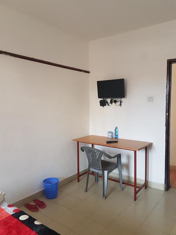 Golden Guest House- Miritini Mombasa Dış mekan fotoğraf