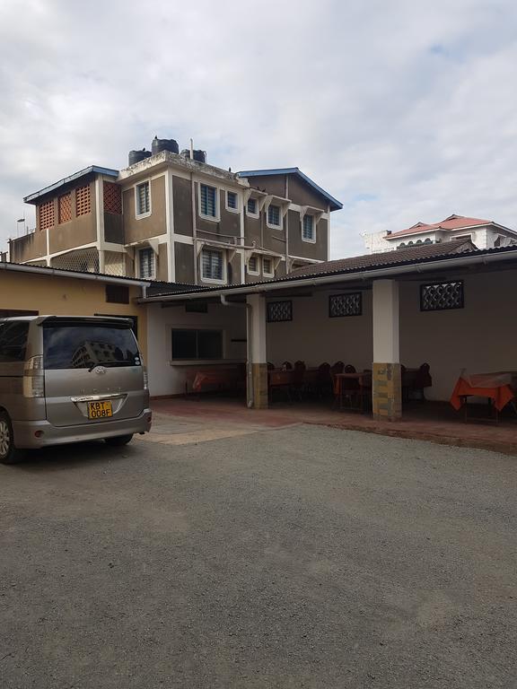 Golden Guest House- Miritini Mombasa Dış mekan fotoğraf